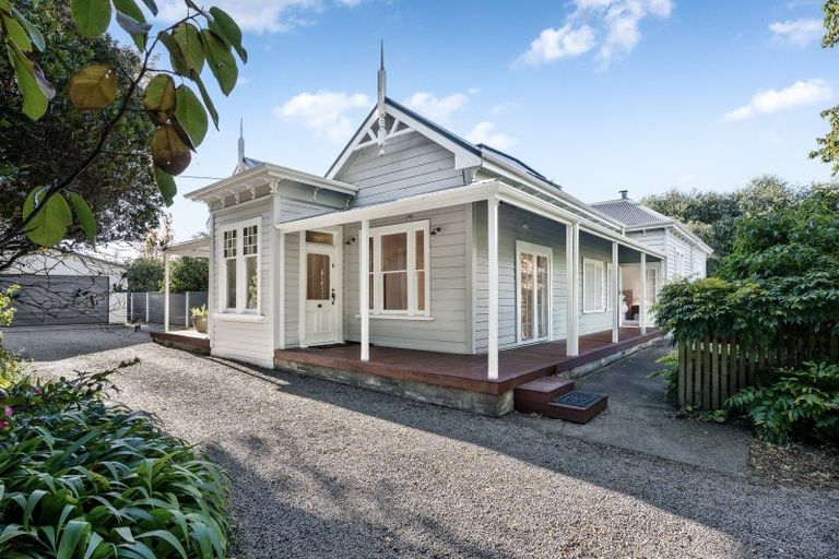 Photo of property in 93 Kuratawhiti Street, Greytown, 5794
