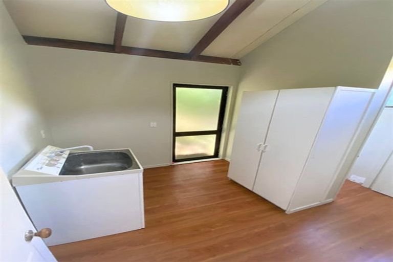 Photo of property in 24b Barberton Terrace, Red Hill, Papakura, 2110