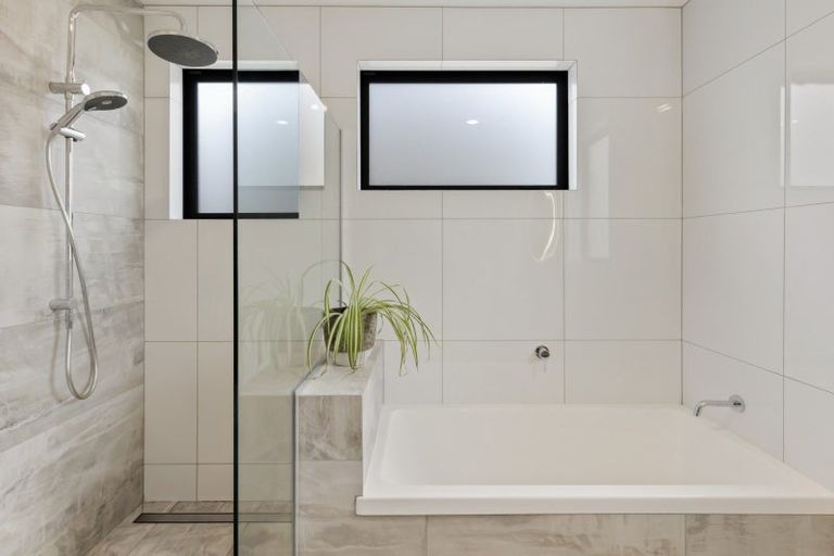 Photo of property in 21 Humphrey Street, Frankton, Queenstown, 9300