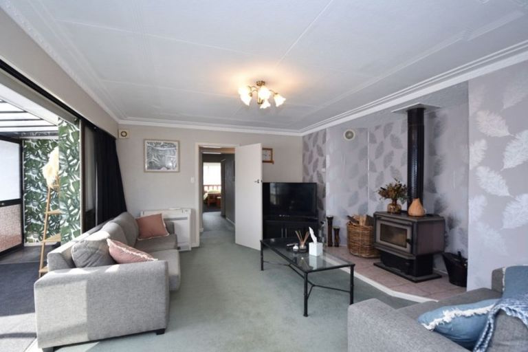 Photo of property in 216 Conyers Street, Strathern, Invercargill, 9812