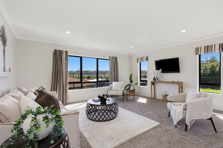 Photo of property in 14 Caldera Crescent, Pyes Pa, Tauranga, 3112