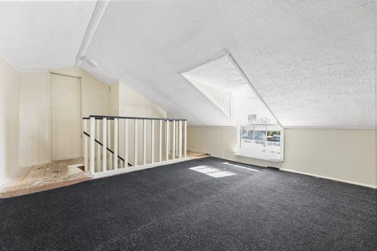 Photo of property in 10 Sandown Street, Waihola, Milton, 9073