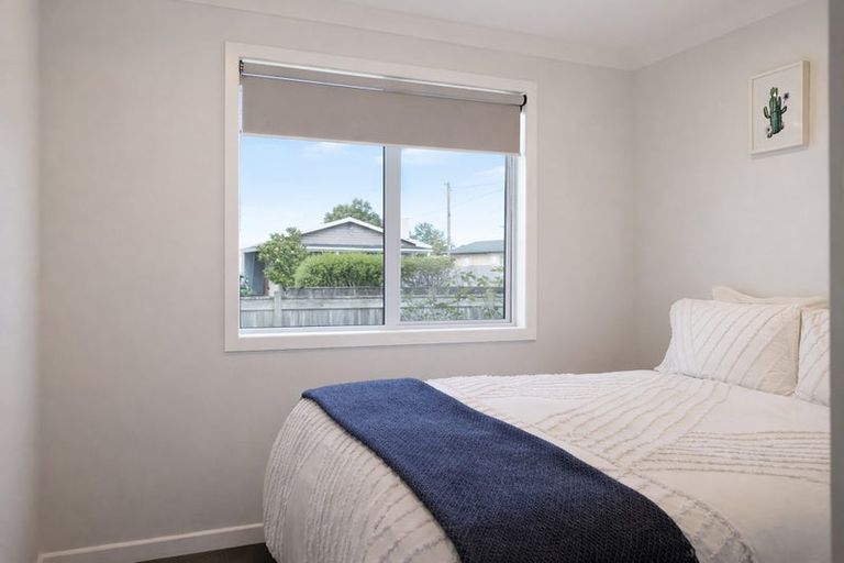 Photo of property in 9 Shanly Street, Waipawa, 4210