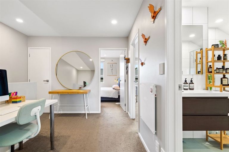 Photo of property in 12/31 Verbena Road, Birkdale, Auckland, 0626