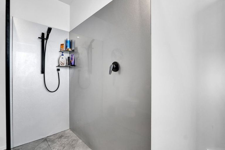 Photo of property in 4 Cessna Lane, Glen Avon, New Plymouth, 4312