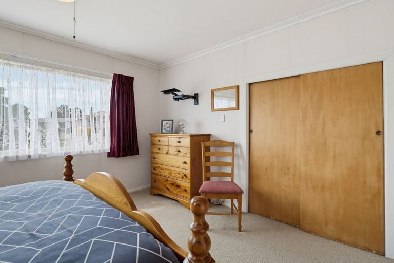Photo of property in 15 Caxton Street, Onekawa, Napier, 4110