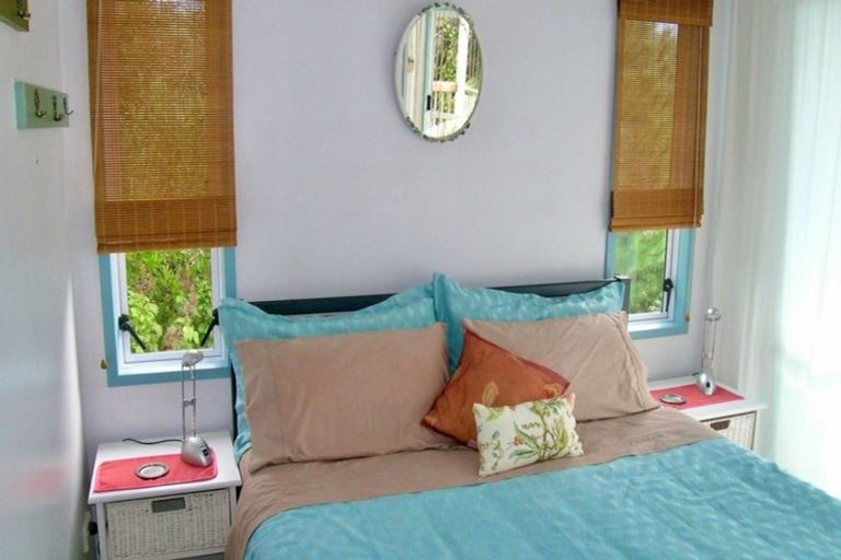 Photo of property in 105 Cable Bay Block Road, Cable Bay, 0420