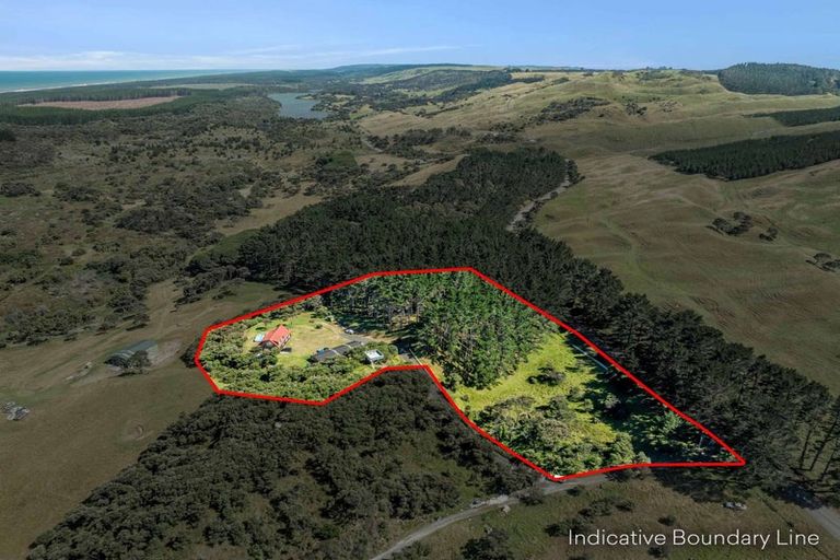 Photo of property in 708 Wilson Road, South Head, Helensville, 0874