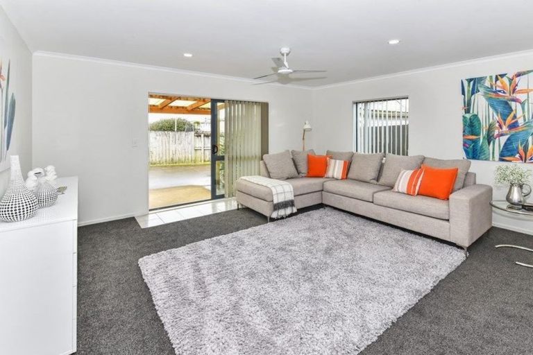 Photo of property in 60a Arimu Road, Papakura, 2110