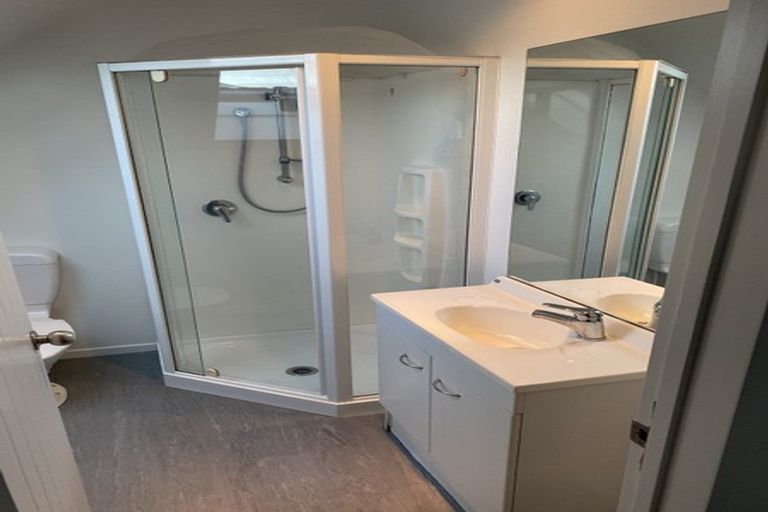 Photo of property in 327 Barbadoes Street, Christchurch Central, Christchurch, 8011