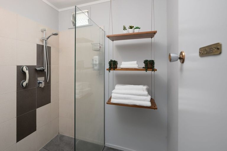 Photo of property in 25 Suffolk Street, Picton, 7220