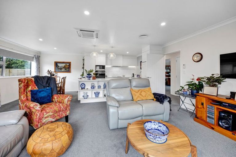 Photo of property in 12a Morrissey Street, Hawera, 4610