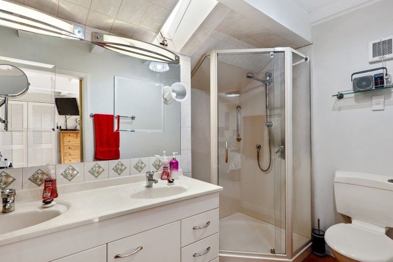 Photo of property in 227 Cannon Hill Crescent, Mount Pleasant, Christchurch, 8081