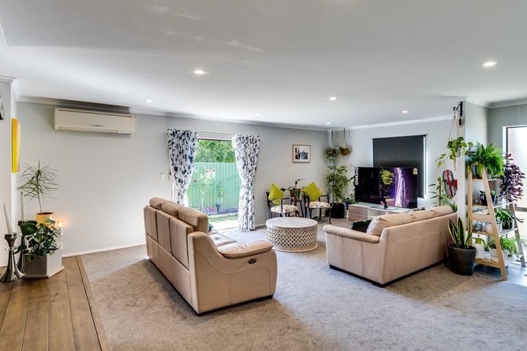 Photo of property in 110b Lumsden Road, Akina, Hastings, 4122