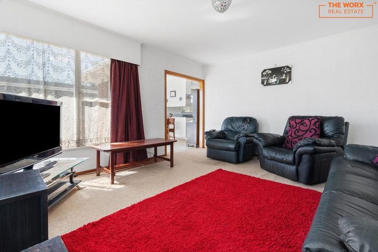 Photo of property in 72 Muir Avenue, Mangere Bridge, Auckland, 2022