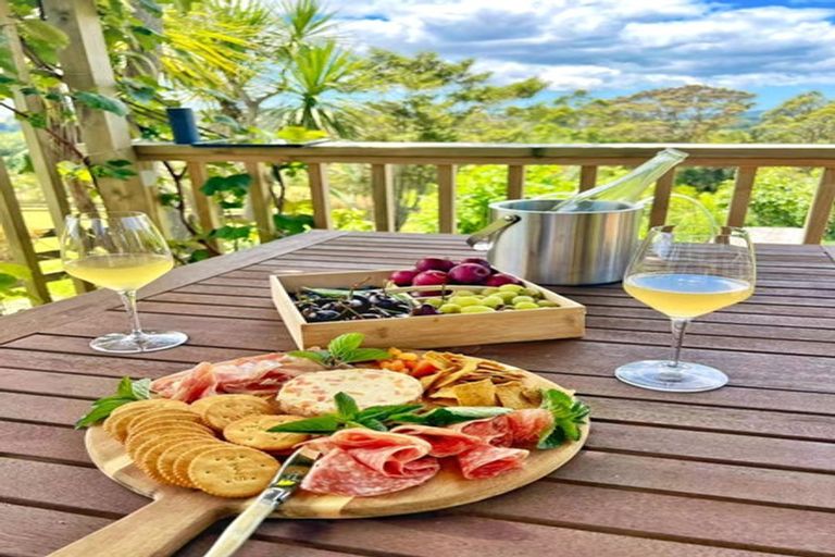 Photo of property in 186 Taylor Road, Waimauku, 0882