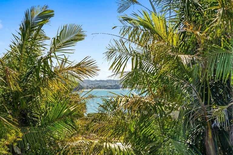 Photo of property in 134 Stanmore Bay Road, Stanmore Bay, Whangaparaoa, 0932