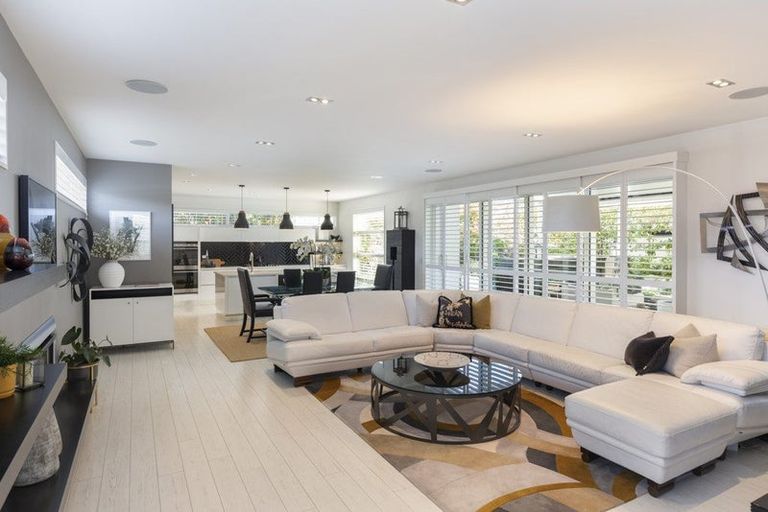 Photo of property in 55 Merivale Lane, Merivale, Christchurch, 8014