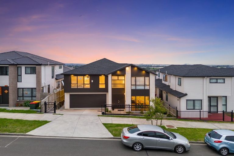 Photo of property in 3 Tiro Street, Flat Bush, Auckland, 2019