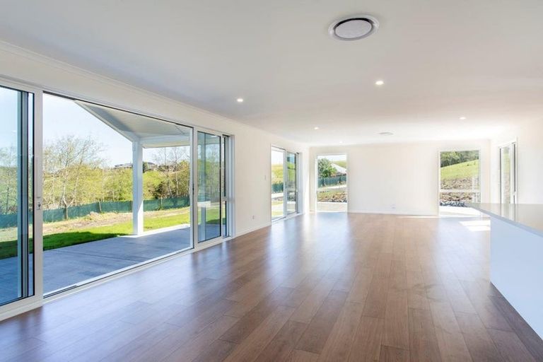 Photo of property in 409 Old North Road, Kumeu, 0892