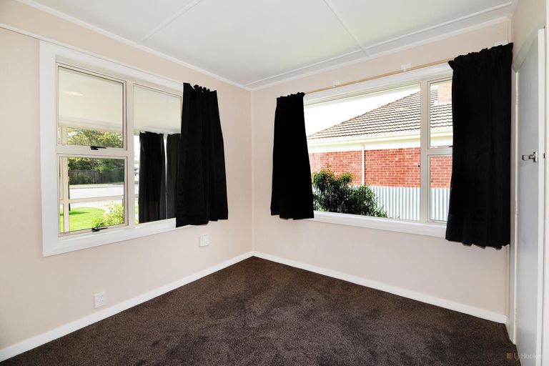 Photo of property in 43 Harris Street, Waimate, 7924