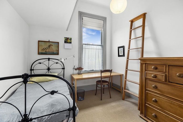 Photo of property in 118 Elizabeth Street, Mount Victoria, Wellington, 6011
