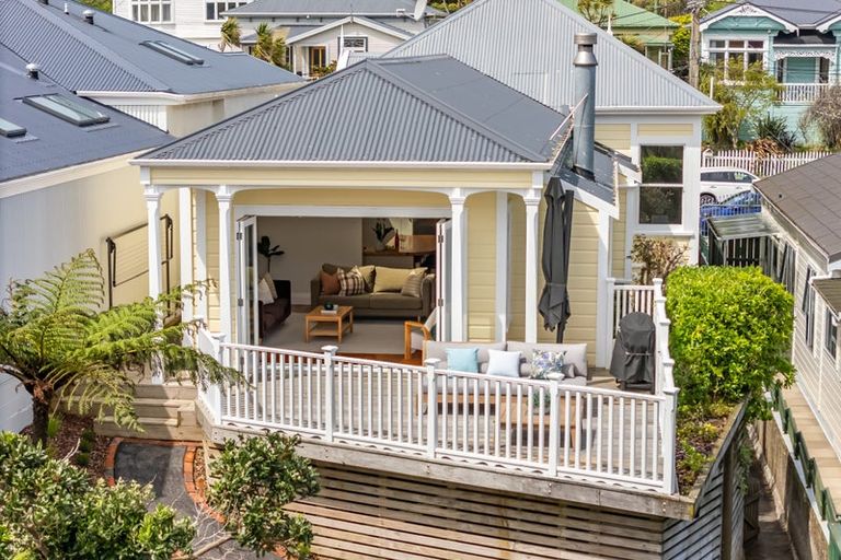 Photo of property in 40 Mckinley Crescent, Brooklyn, Wellington, 6021