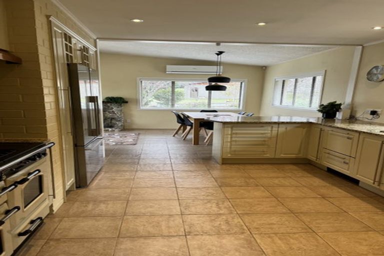 Photo of property in 261 Beacon Point Road, Wanaka, 9305