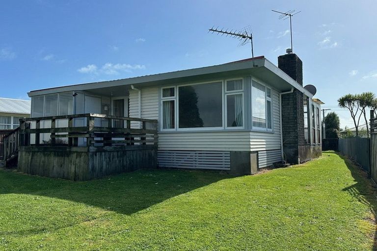 Photo of property in 34 Watene Crescent, Waitara, 4320