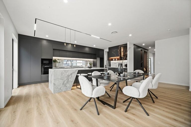 Photo of property in 6 Pukeko Road, Hobsonville, 0616