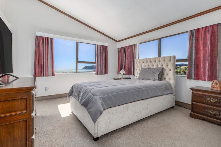Photo of property in 168 Saint Andrews Road, Plimmerton, Porirua, 5026