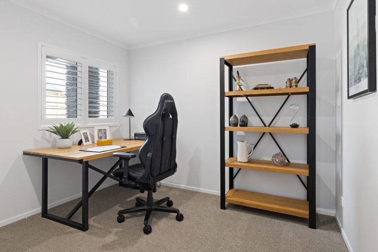 Photo of property in 2 Syme Rise, Patumahoe, 2679