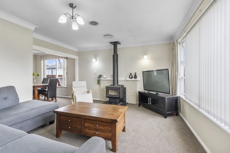 Photo of property in 34 Saint Annes Street, Levin, 5510