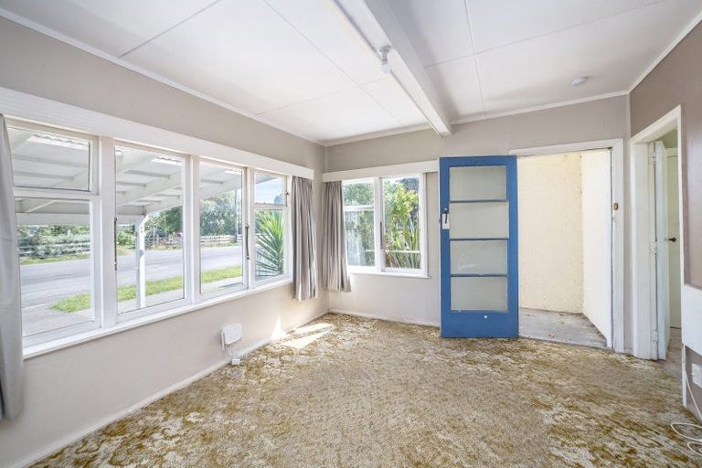 Photo of property in 88 Victoria Street, Carterton, 5713