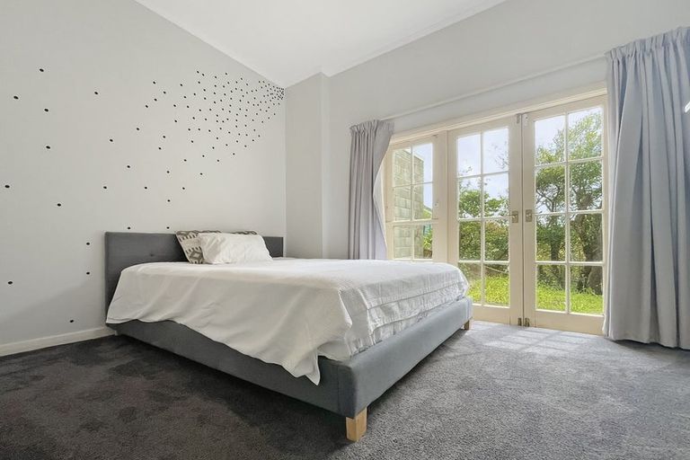 Photo of property in 8 Liffey Crescent, Island Bay, Wellington, 6023