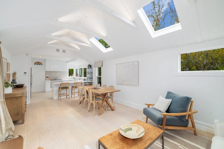 Photo of property in 34 Glandovey Road, Fendalton, Christchurch, 8052