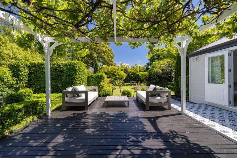 Photo of property in 34 Glandovey Road, Fendalton, Christchurch, 8052