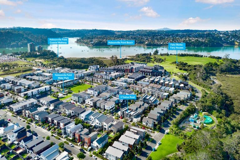 Photo of property in 5 Tuatua Road, Hobsonville, Auckland, 0616