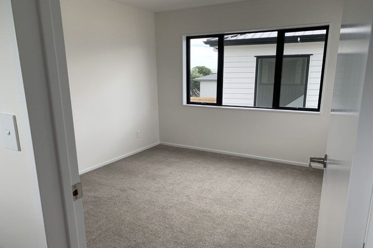 Photo of property in 17c Massine Place, Randwick Park, Auckland, 2105