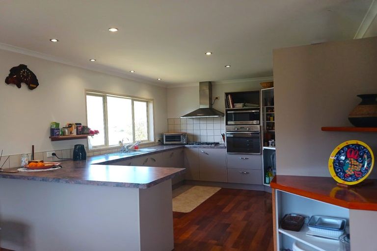 Photo of property in 9/11 Ocean View Road, Cable Bay, 0420