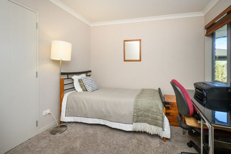 Photo of property in 2 Ursula Drive, Feilding, 4702