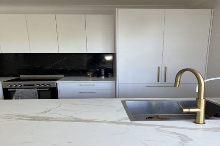 Photo of property in 63 Black Beech Street, Birchville, Upper Hutt, 5018