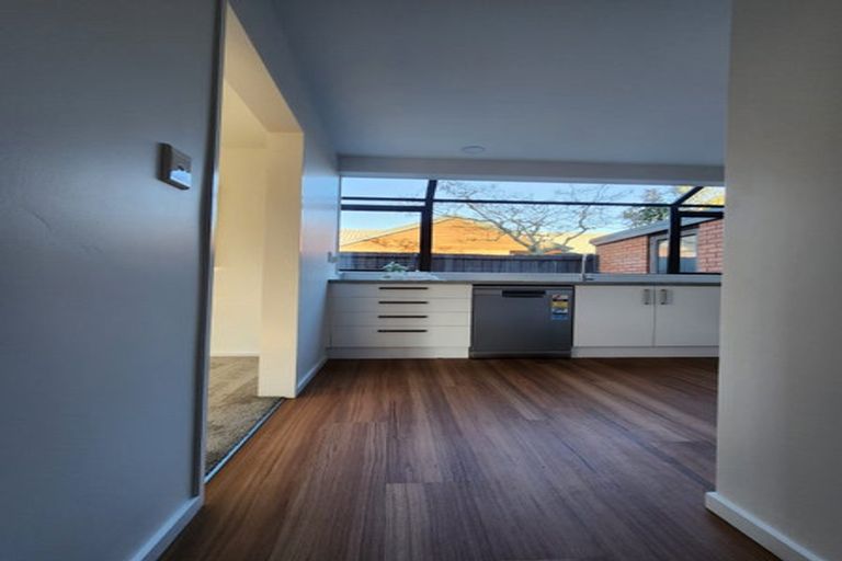 Photo of property in 51 Munro Street, Redwood, Christchurch, 8051