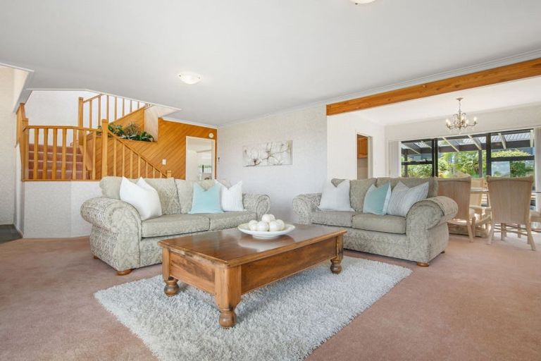 Photo of property in 8 Ferntree Terrace, West Harbour, Auckland, 0618