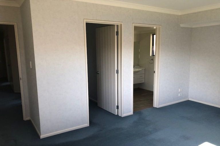 Photo of property in 25 Cranbrook Place, Rototuna North, Hamilton, 3210