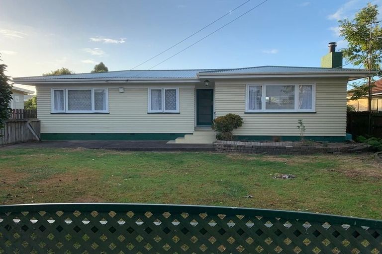 Photo of property in 1/117 Old Wairoa Road, Papakura, 2110