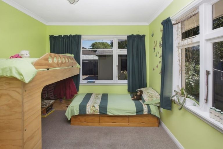 Photo of property in 230 Condell Avenue, Papanui, Christchurch, 8053