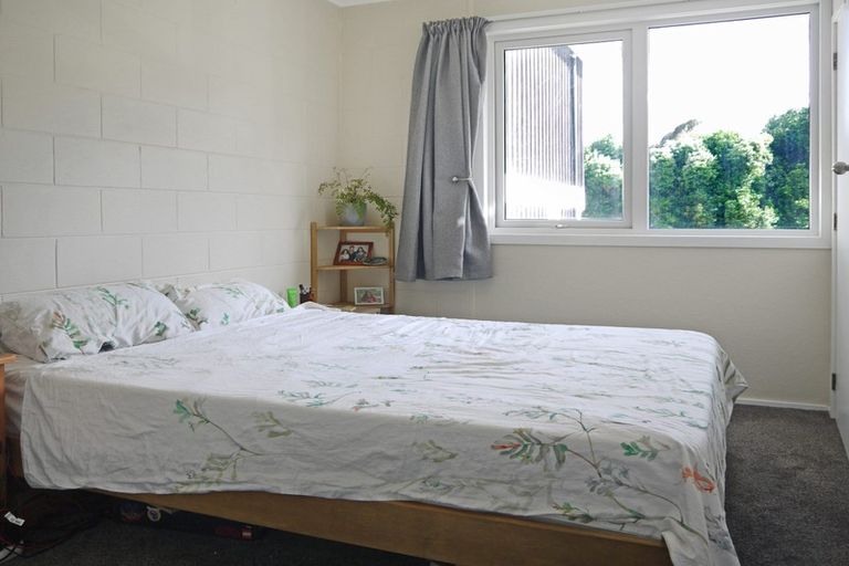 Photo of property in 3/12 Thornley Street, Titahi Bay, Porirua, 5022