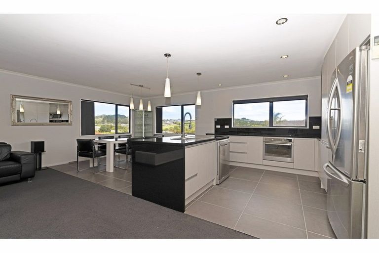 Photo of property in 29 Chadlington Avenue, Henderson, Auckland, 0612