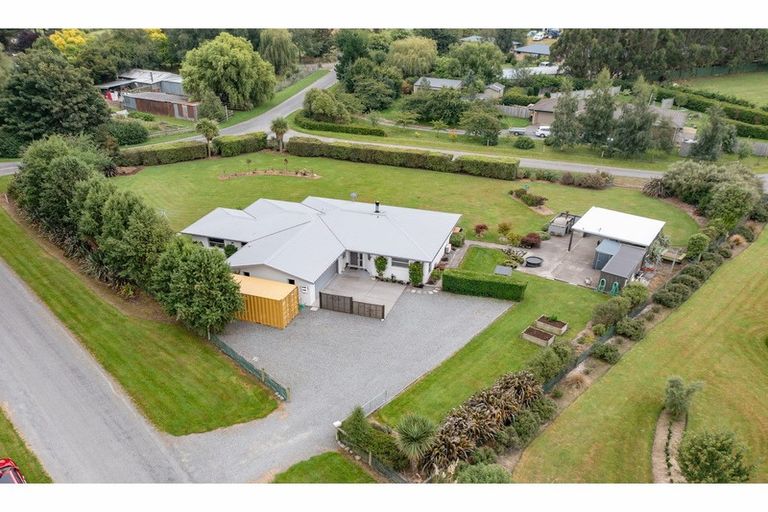 Photo of property in 49 Commercial Road, Oxford, 7430